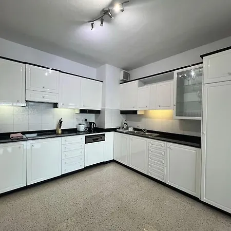 Waves - Oceanview Escape Apartman Sliema