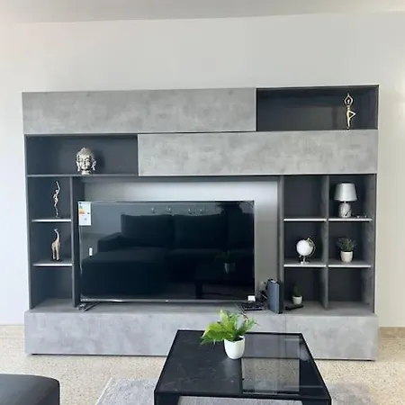 Apartman Waves - Oceanview Escape Sliema