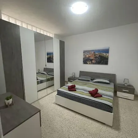 Apartman Waves - Oceanview Escape Sliema