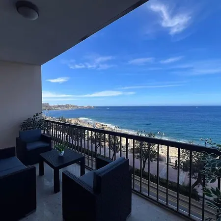 Waves - Oceanview Escape