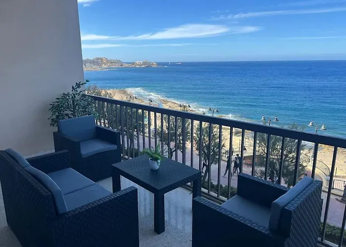 Waves - Oceanview Escape * Sliema